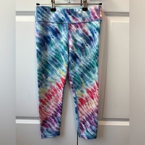 Athleta Girl Printed Tie Dye Chit Chat Capri (Size XL/14)